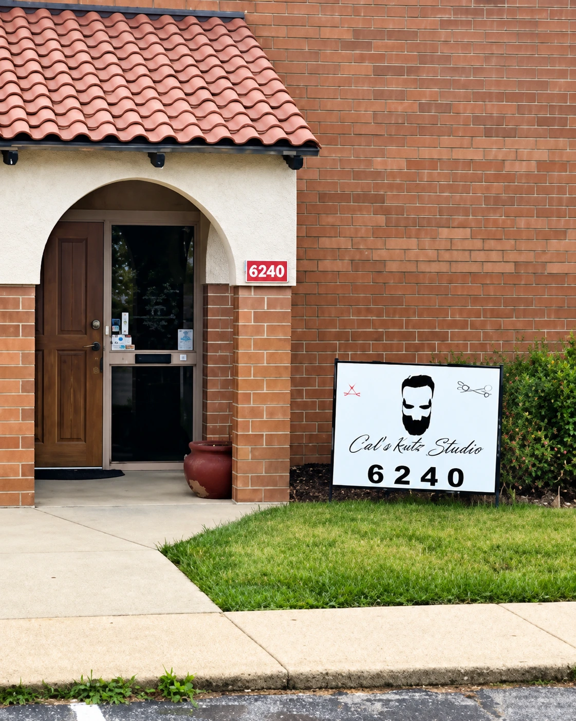 Cal’s Kutz Studio enhanced storefront
